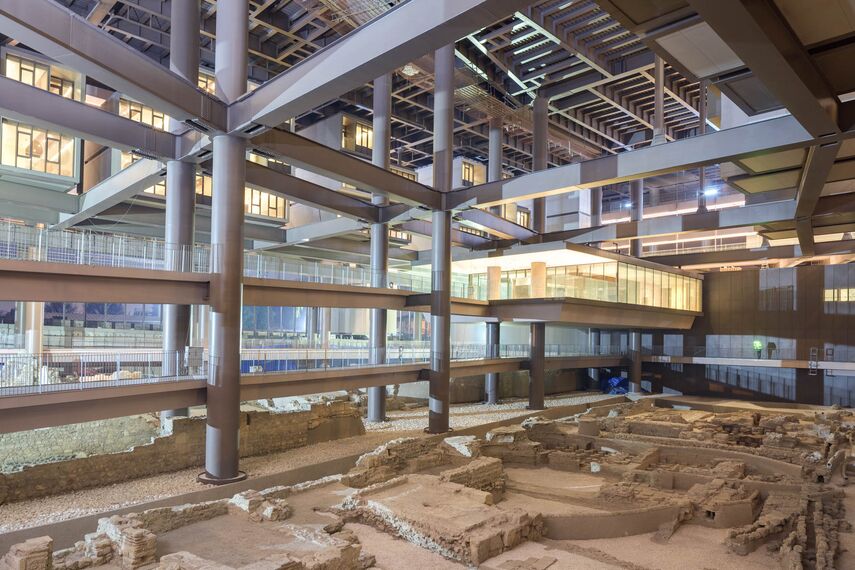 ConceptWall 50 Fasadai ir ConceptSystem 68 Durys - Antakya Hilton Museum Hotel įsikūręs Hatay, Turkey