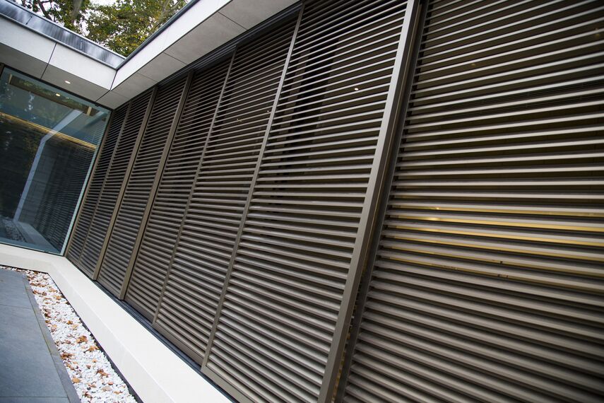 BriseSoleil 40 Saulės kontrolė, HiFinity Slankiosios ir Sulankstomos ir CS 86-HI (c) Atšauktos sistemos - Swimming pool Poolhouse Bergen įsikūręs Bergen, The Netherlands