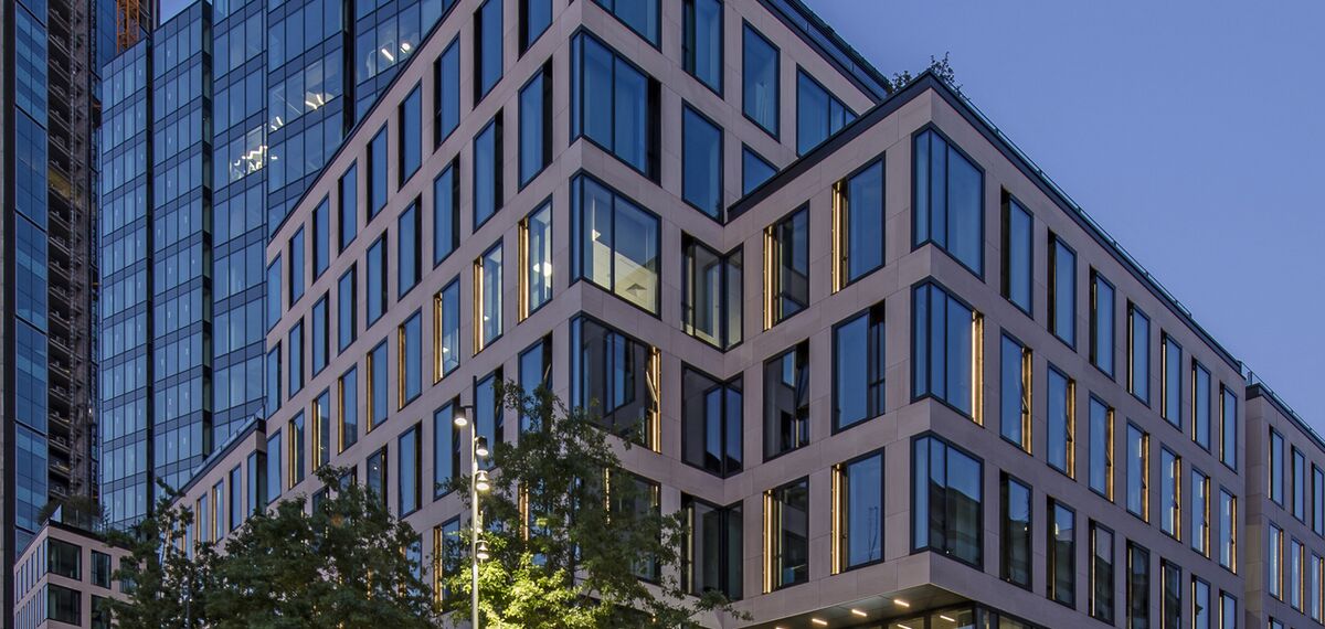 ConceptWall 50 Fasadai, MasterLine 8 Langai, CW 50-HI Fasadai, CW 50-SC Fasadai, MasterLine 8 Standard Langai ir MasterLine 8 Langai - Varso 1 & 2 įsikūręs Warsaw, Poland