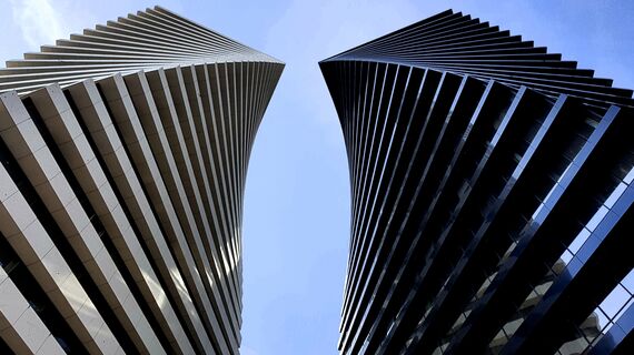 ConceptWall 50 Fasadai, ConceptSystem 77 Durys ir ConceptSystem 77 Langai - Apartmentcomplex Axis Towers įsikūręs Tbilisi, Georgia